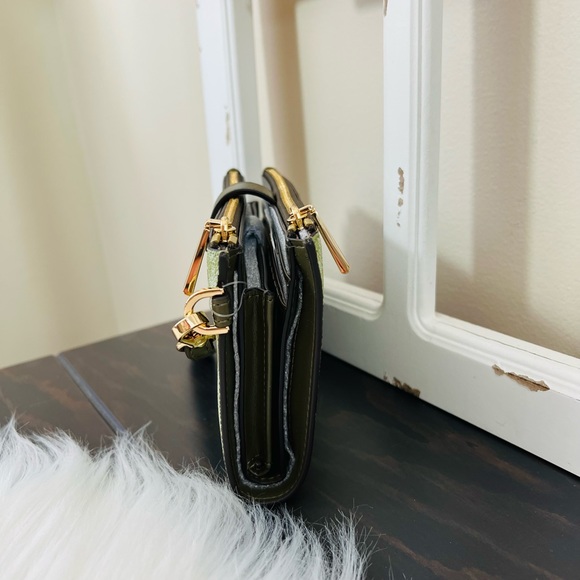 Michael Kors Jet Set Double Zip Wristlet - Picture 3 of 15